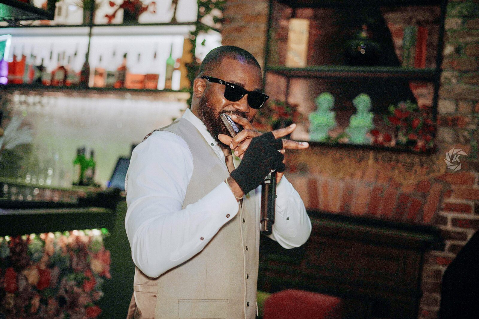 Holy Sinner performing on the mic